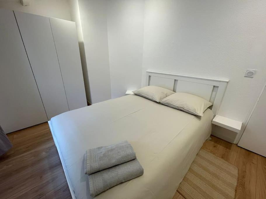 Duplex Sous Les Toits Apartment Riez Exterior photo