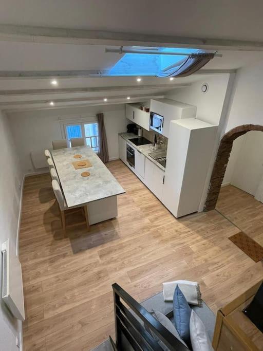 Duplex Sous Les Toits Apartment Riez Exterior photo